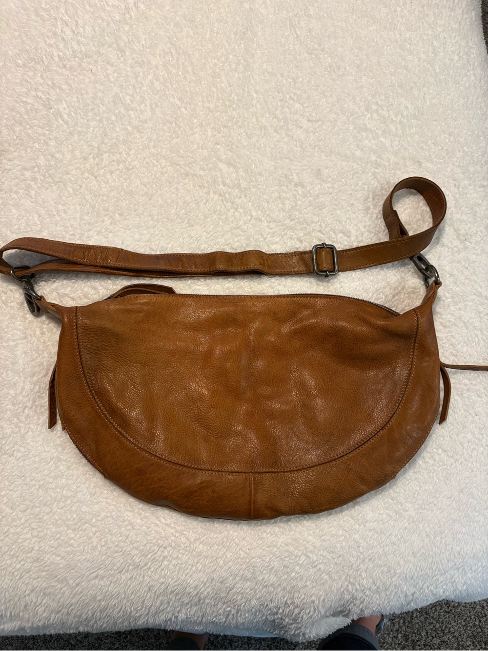 Latico Leathers Callie Sling Cognac - Picture 3 of 9